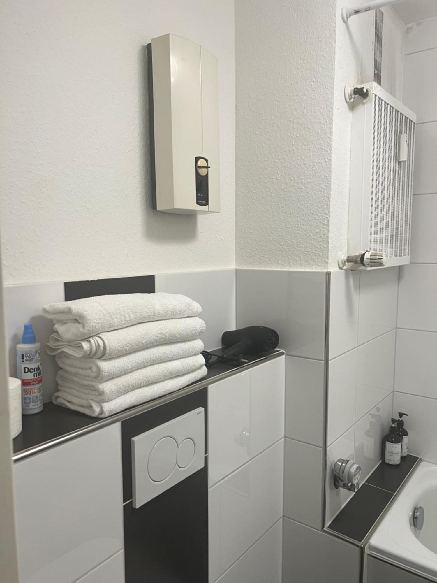 Tmj Apartment 1 Düsseldorf Exterior foto